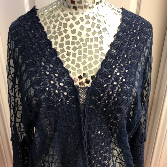 Chico’s Black Label Top - Picture 2 of 5